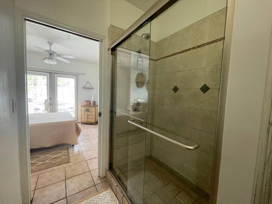 Hot Tub, Tiki Bar, Outdoor Shower, Near Intercoastal Waterway! West Palm Beach Exterior photo