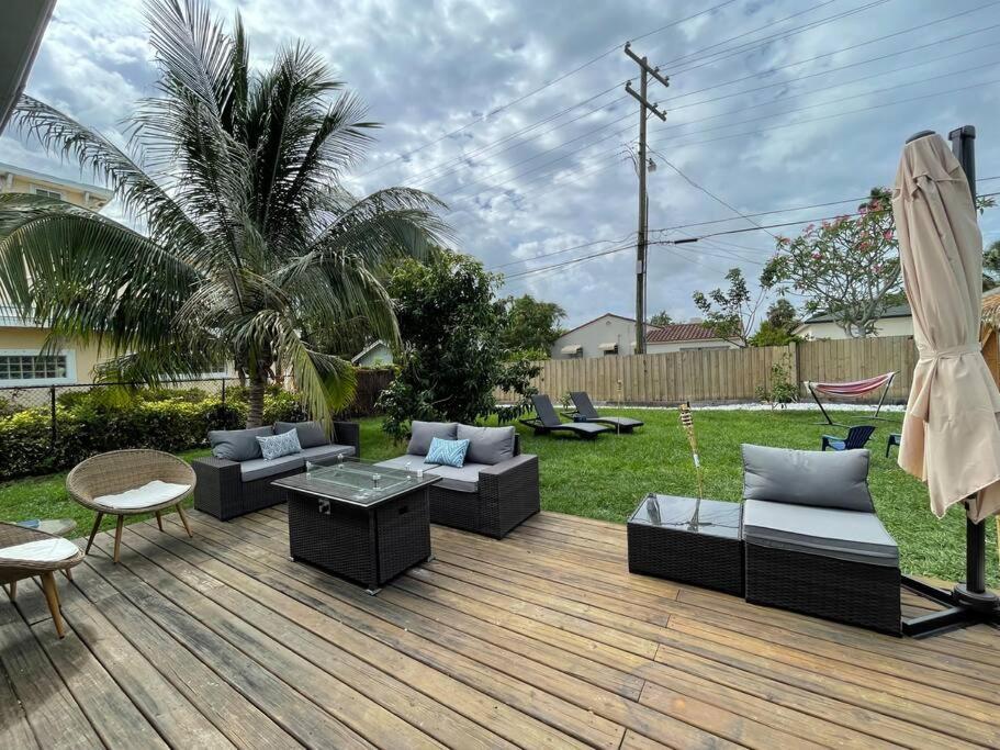 Hot Tub, Tiki Bar, Outdoor Shower, Near Intercoastal Waterway! West Palm Beach Exterior photo